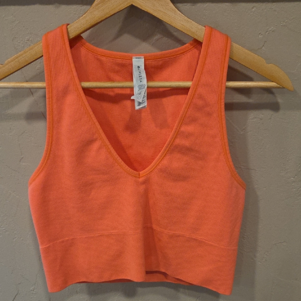 Athleta Bright Coral Ribbed V-Neck Crop Top Size Medium
